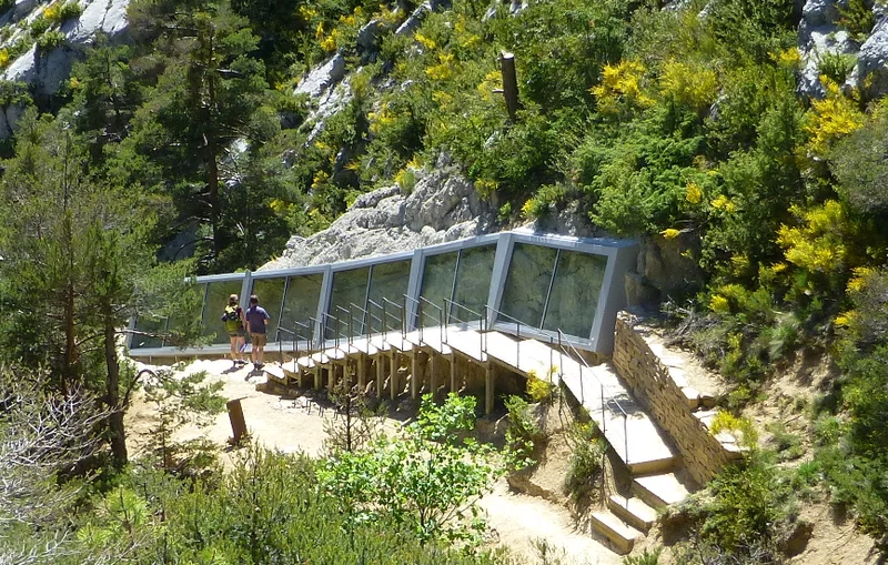 Randonnée Site des siréniens (mammifères marins fossiles) · Castellane