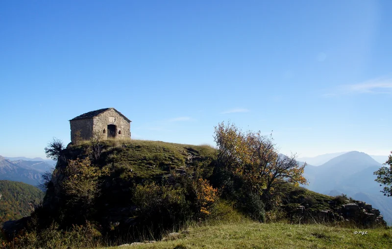 Randonnée Sommet du Cousson (1 512 m) · Entrages