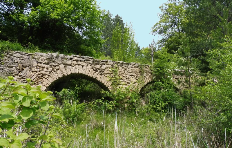 Randonnée Aqueduc des Sagnières · Clamensane