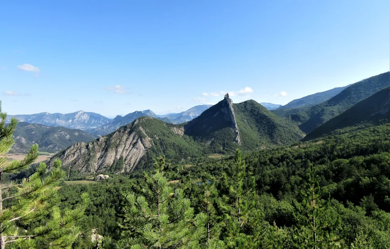 Randonnée Ravin de Terre Basse · Châteaufort