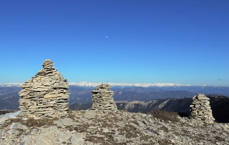 Randonnée Sur les crêtes de Lure · Saint-Étienne-les-Orgues