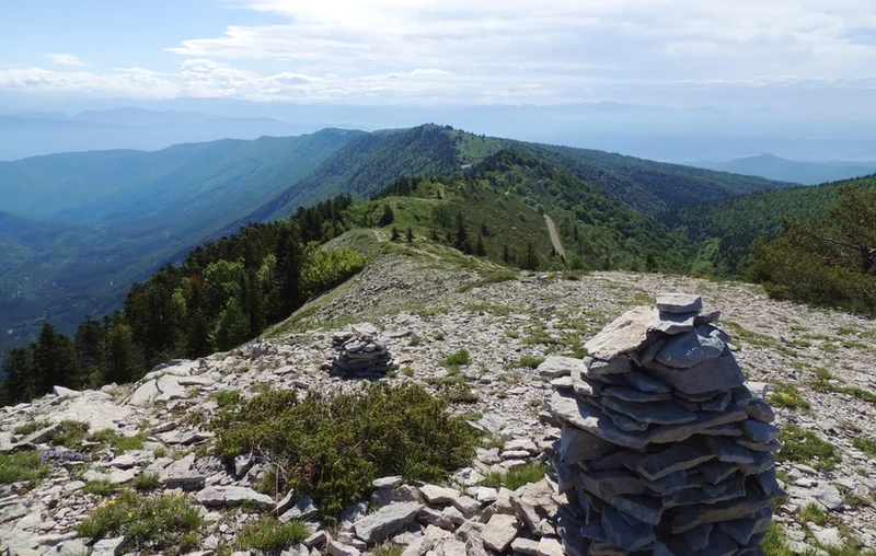 Randonnée Tours de Lure en 4 jours (GRP® TDL) : Lure et vallée du Jabron