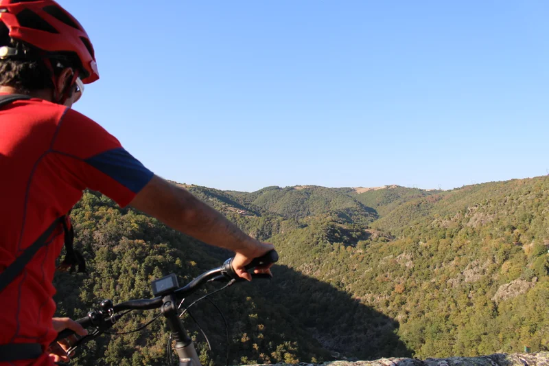 Vélo de route La vallée du Doux · Lamastre