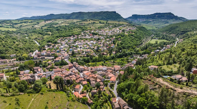 Randonnée Entre Larzac et Lévézou : un petit air méridional · Saint-Rome-de-Cernon