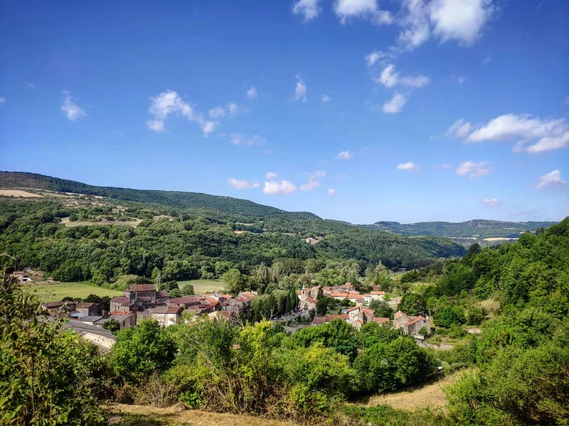 Randonnée Circuit "Un chemin, une école®" de Versols · Versols