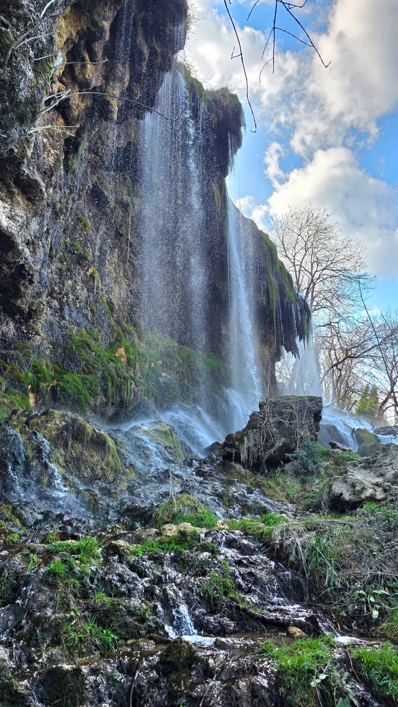 Randonnée Le sentier des Cascades · Creissels