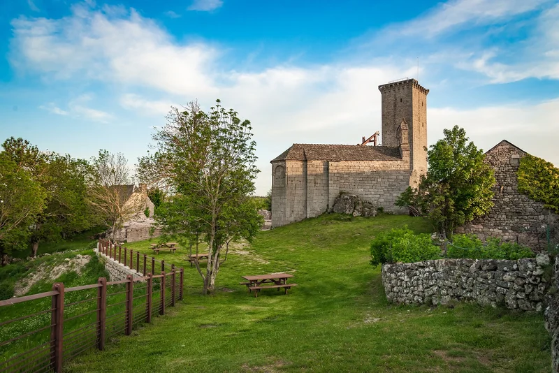 Randonnée La tour d'Apcher depuis le Malzieu-Ville - Parcours n°20 · Le Malzieu-Ville