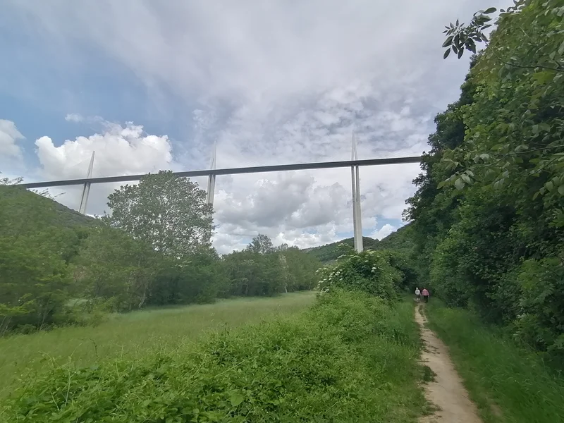 Randonnée De St-Georges à Millau par la Trace Verte du Viaduc · Saint-Georges-de-Luzençon