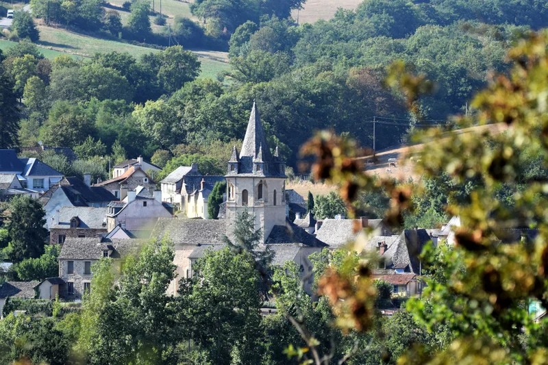 Randonnée Le chemin de la Baresquie, Le Py (PR 5) · Compolibat