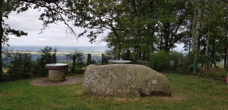 Randonnée De la Roque au Cheval du Roi — La Salvetat-Peyralès