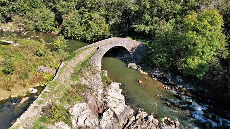 Randonnée Le Cayla et la vallée sauvage de l'Aveyron (SP 5) · La Bastide-l'Évêque