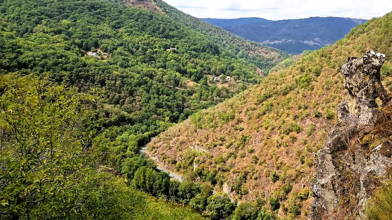 Randonnée Le hameau du Battedou · Golinhac