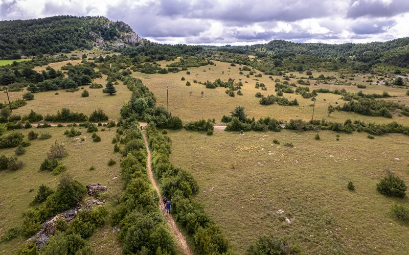 Randonnée De la Couvertoirade à l'Hospitalet-du-Larzac à pied