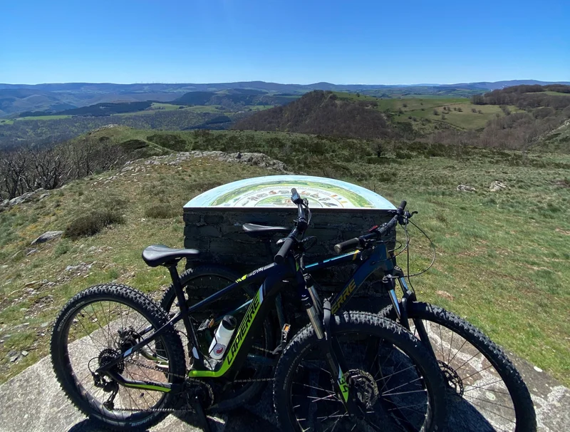 VTT VTT N°28 - Le sommet du Merdelou