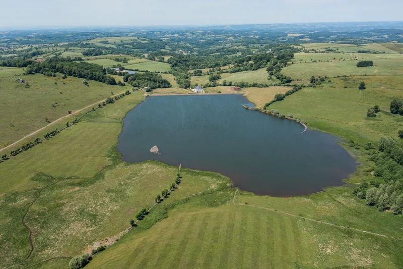 VTT Graissac et le lac des Chèvres - VTT N°15 Bleu · Argences en Aubrac