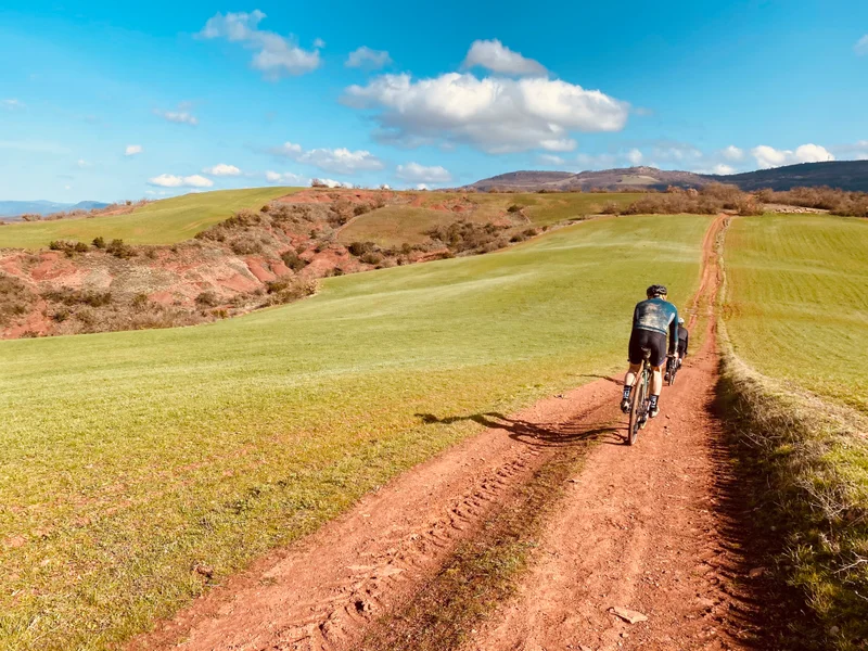 Vélo de route Gravel N°22 - A la découverte du Rougier · Montlaur