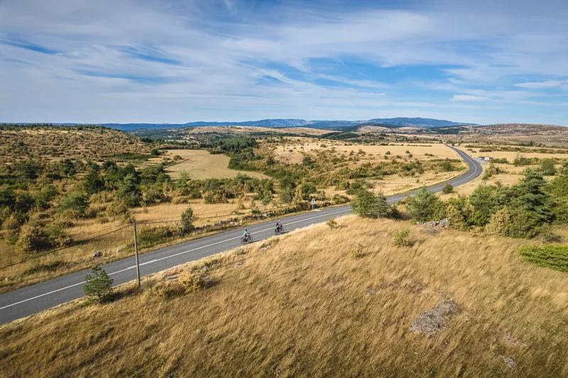 Vélo de route Echappée sur le Causse du Larzac · Nant