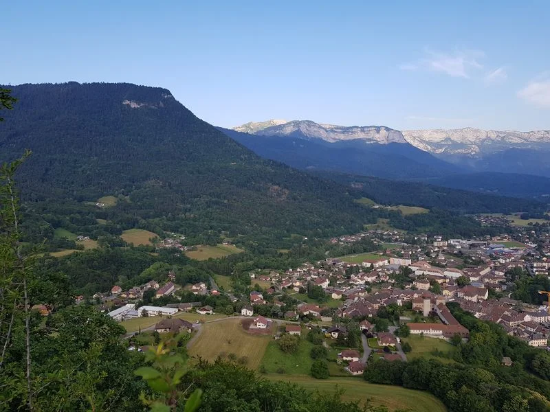 Randonnée Le grand tour du Crêt de Chambellon