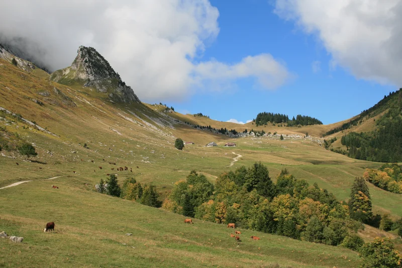 Randonnée GRP® Le tour de l'Arcalod - Étape 1