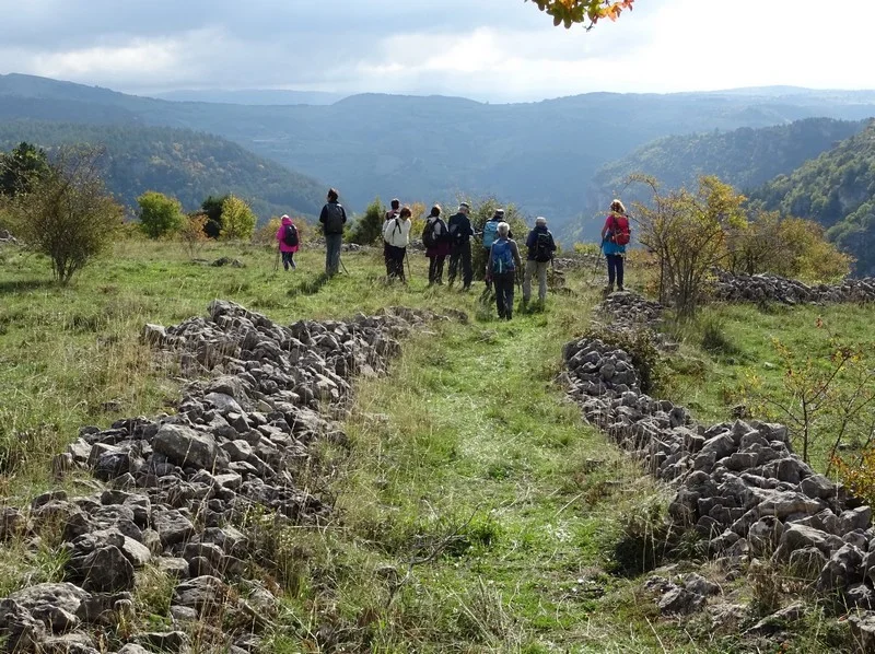 Randonnée Sentier de découverte - Canayère - indices de la vie rurale