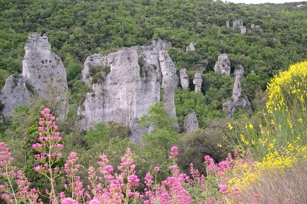 Randonnée MÉOUNES - Les aiguilles de Valbelle