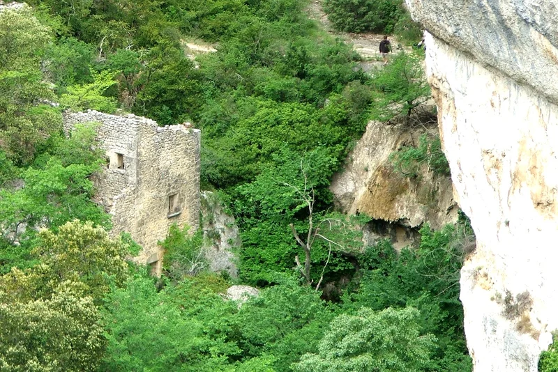 Randonnée GORDES - Le moulin Jean-de-Marre
