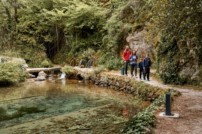 Randonnée MALAUCENE - Source du Groseau