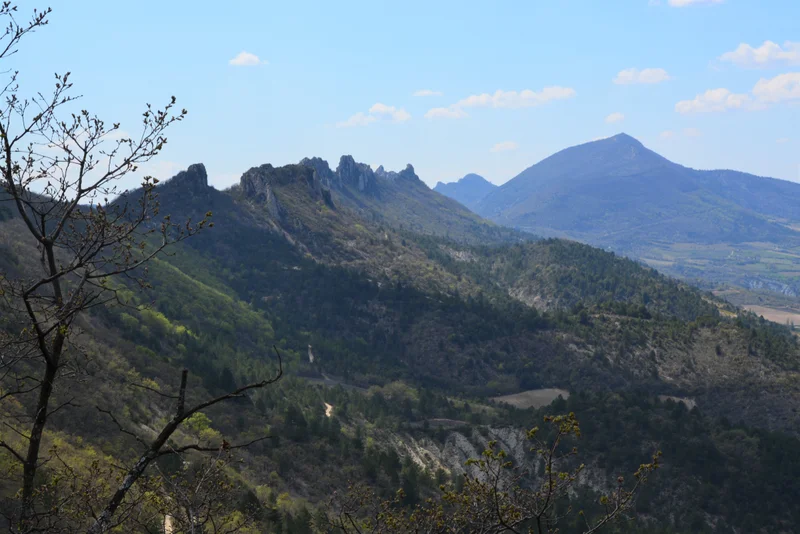 Randonnée SAINT-SAUVEUR-GOUVERNET - Tour de la vallée de l'Ennuyé