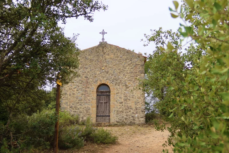 Randonnée BEAUMONT-DE-PERTUIS - L'eau des fontaines et Chapelle Sainte-Croix