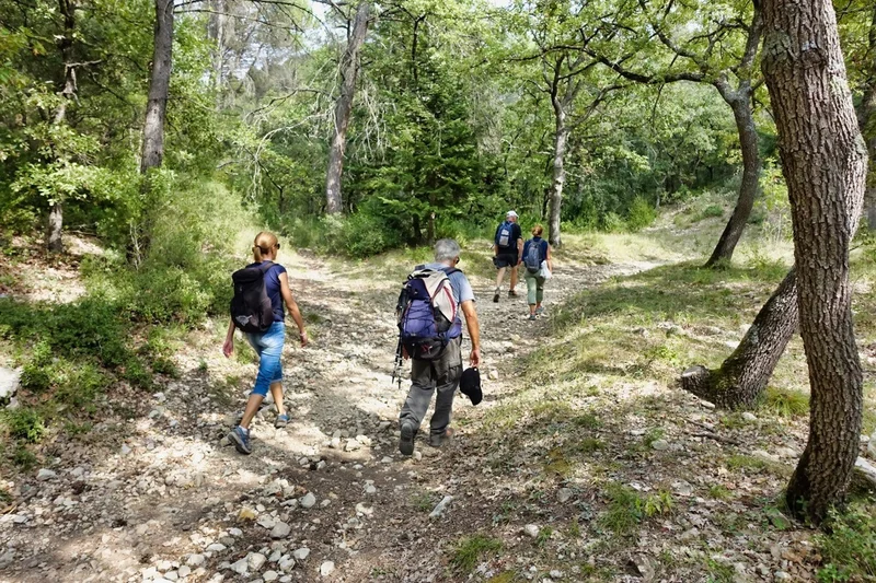Randonnée ANSOUIS - Des ruelles du village à la forêt des Pâtis
