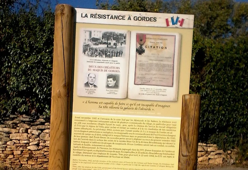 Randonnée GORDES - Sentier du Maquis de Gordes par la Sénancole