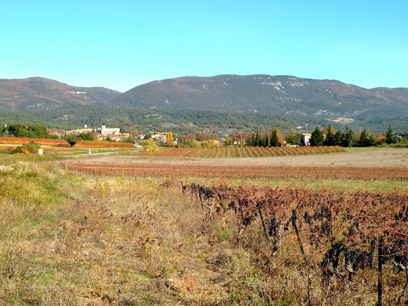 Randonnée CUCURON-VAUGINES - Chemin de pèlerinage