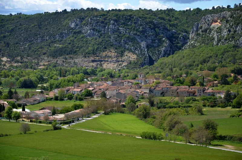 Randonnée QUINSON - La source de Poiraque · Quinson