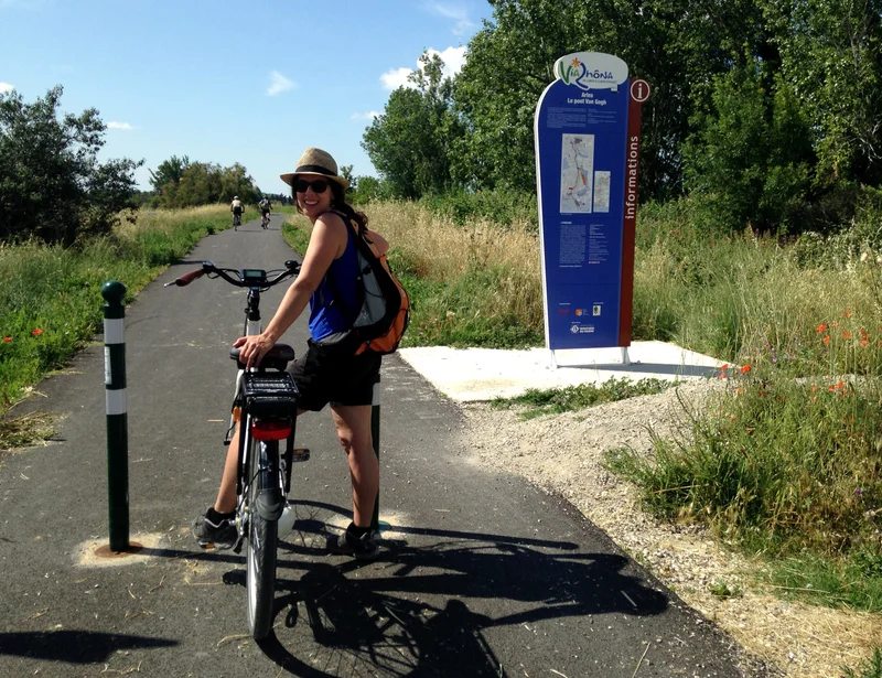 Vélo de route ARLES - Le long de la ViaRhôna à vélo
