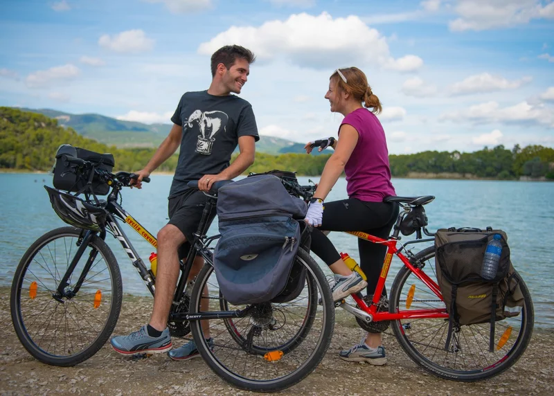 Vélo de route ANSOUIS - A vélo, entre terroirs et olives