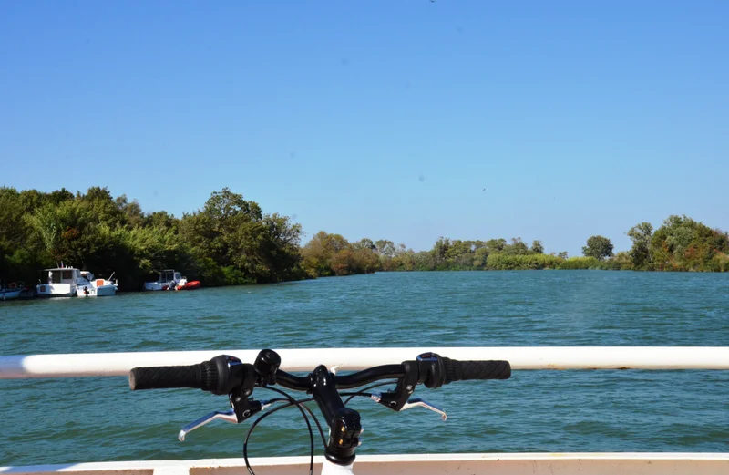 Vélo de route SAINTES-MARIES-DE-LA-MER - Circuit Astouin à vélo · Saintes-Maries-de-la-Mer