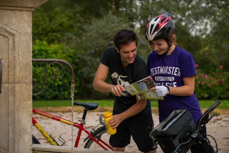 Vélo de route PERTUIS - Le Pays d'Aigues à vélo en 2 jours