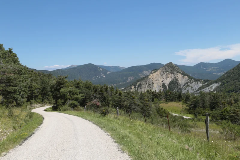Vélo de route ORPIERRE - Col de Pierre Vesce à vélo