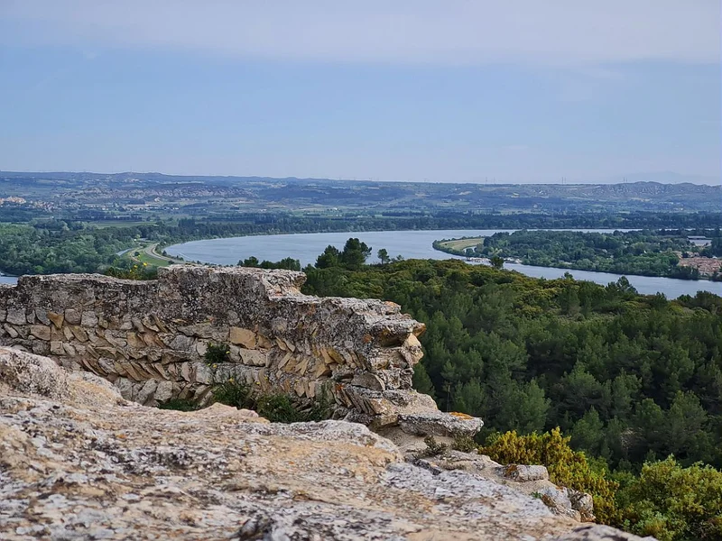 VTT Parcours gravel autour de l’Abbaye de Saint-Roman – Beaucaire