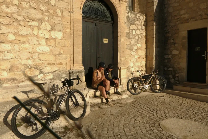 Vélo de route Boucle cyclo-découverte le Vignoble de Signargues · Saze