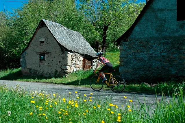 Vélo de route Le col de Couraduque, par la vallée d'Estaing — Argelès-Gazost