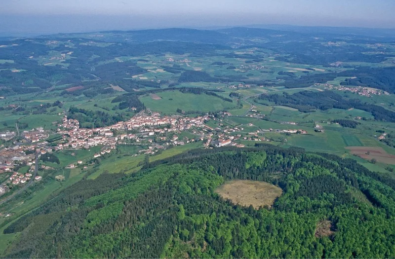 VTT A travers les forêts · Allègre