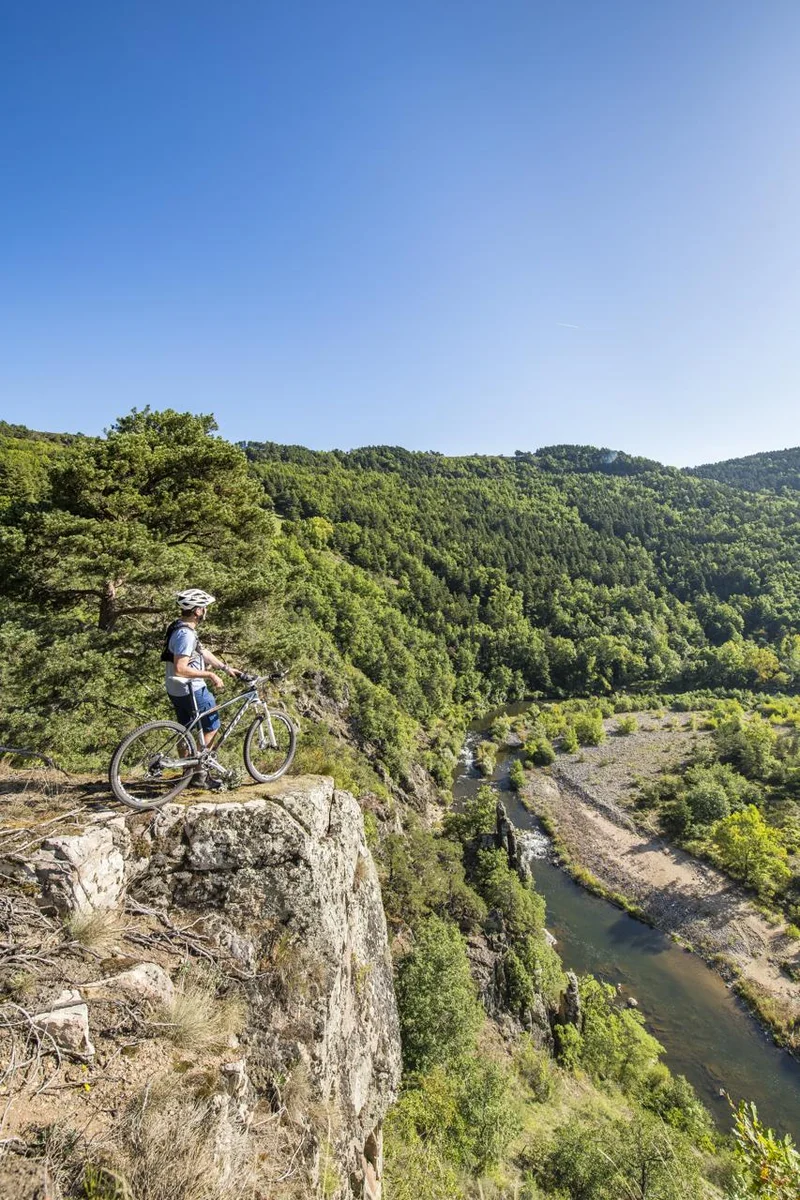 VTT 123 - De Ceneuil au Mont Courant (balisage n°11) — Vorey-sur-Arzon