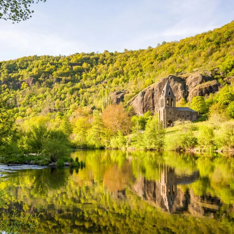 Randonnée PR214 Les croix à boules — Saint-Julien-des-Chazes