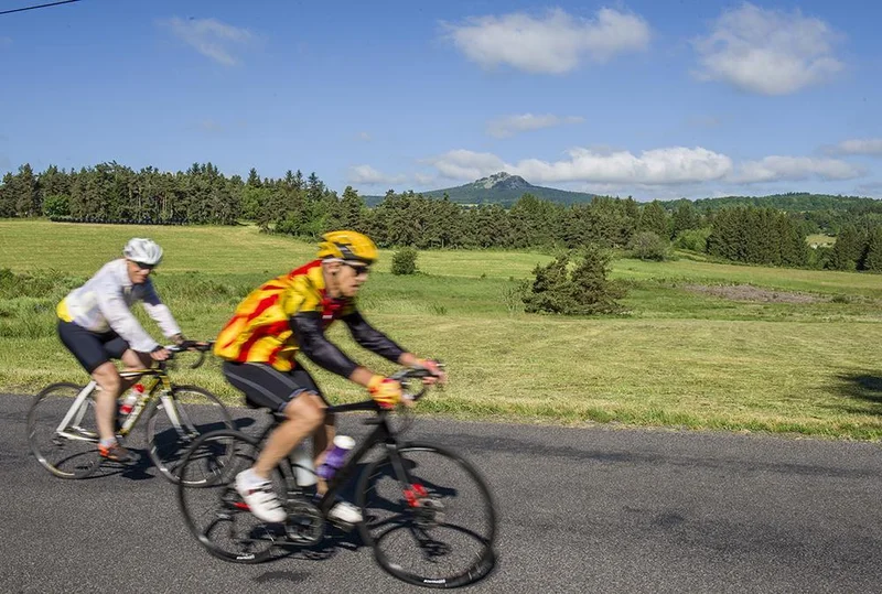 Vélo de route 34 - Du pic du Lizieux à Devesset — Tence