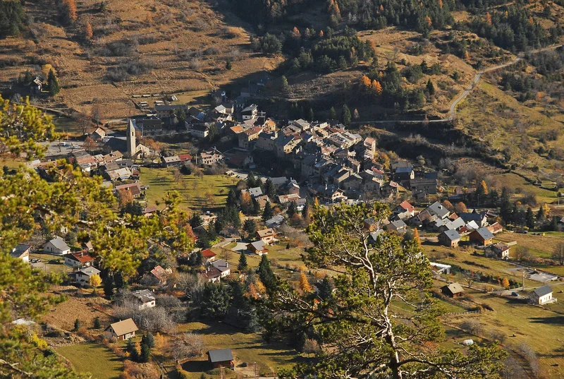 Randonnée Le Bois Noir — La Roche