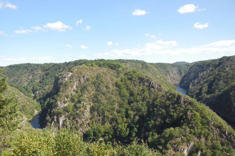 Randonnée Sentier de la confluence · Roche-le-Peyroux