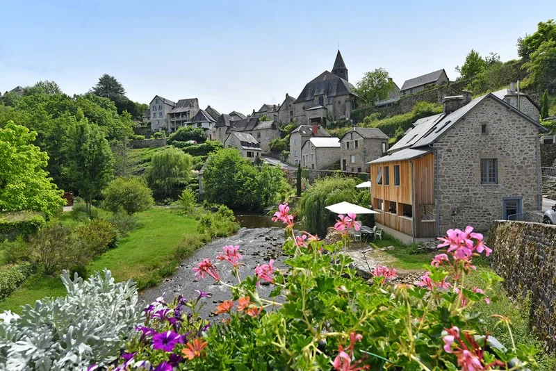 Randonnée GRP® Petit Tour de la Montagne Limousine — Ambrugeat