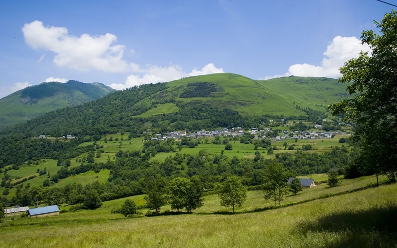 Randonnée La montagne verte — Aas