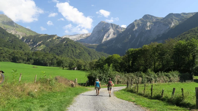 Randonnée N°32 Cabane Laiterine par le Col d'Iseye — Accous